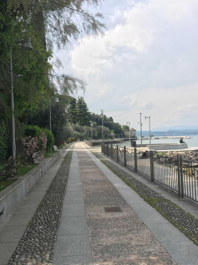 代森扎诺-德尔加达Antico Borgo公寓 外观 照片